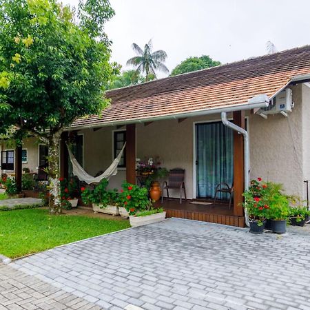Hospedagem Tri-Best Pomerode Exterior foto